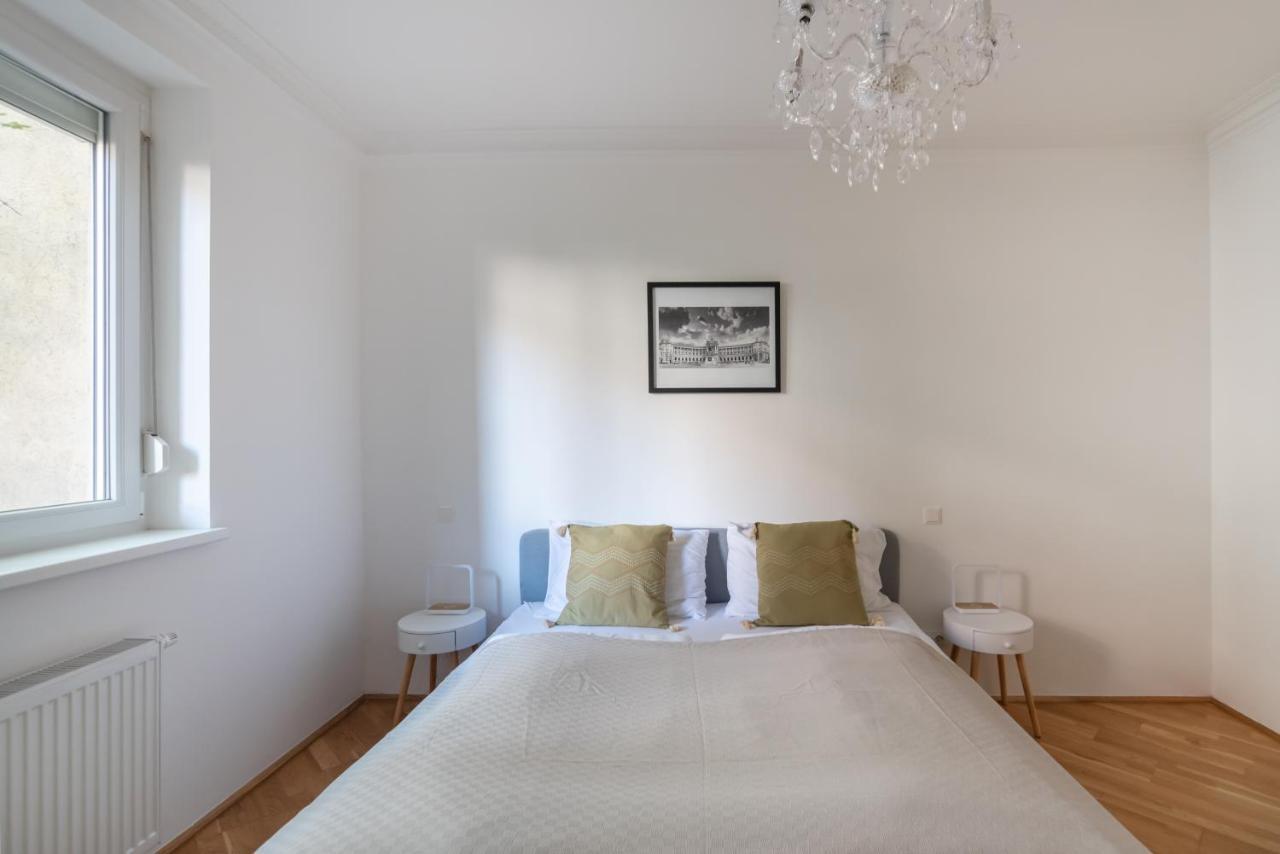 Absolute Ruhelage Im Zentrum Mit Parkplatz Apartment Wina Bagian luar foto