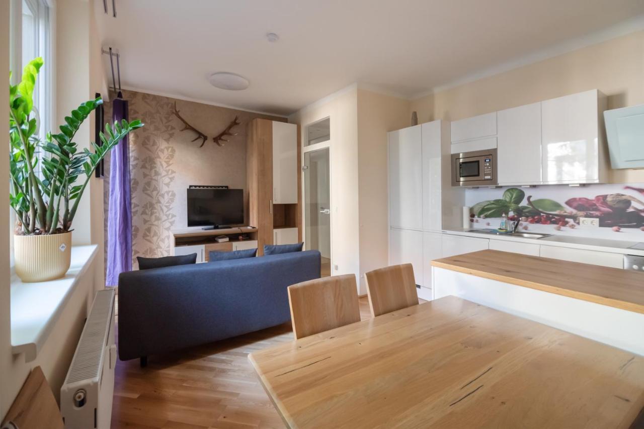 Absolute Ruhelage Im Zentrum Mit Parkplatz Apartment Wina Bagian luar foto