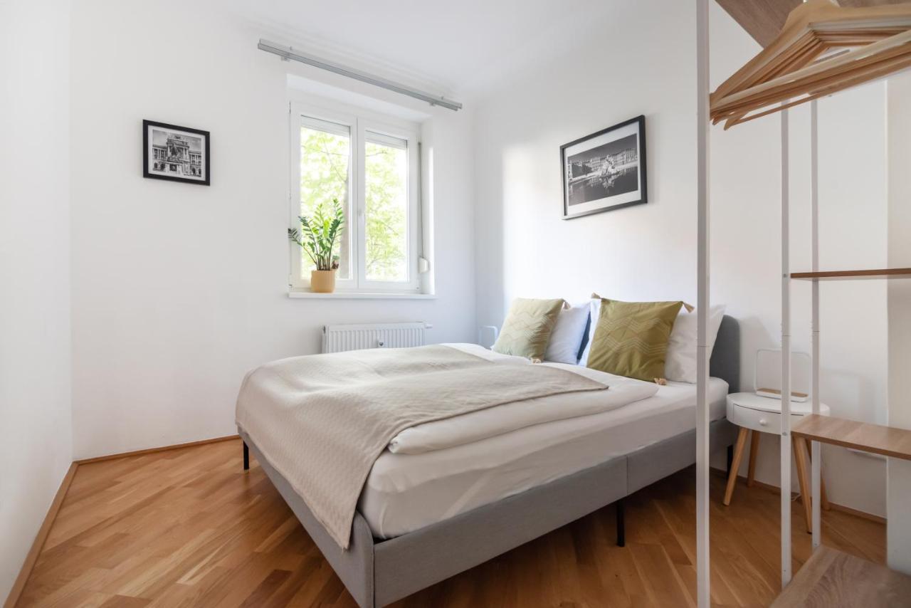 Absolute Ruhelage Im Zentrum Mit Parkplatz Apartment Wina Bagian luar foto