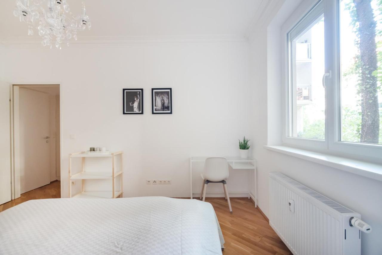 Absolute Ruhelage Im Zentrum Mit Parkplatz Apartment Wina Bagian luar foto
