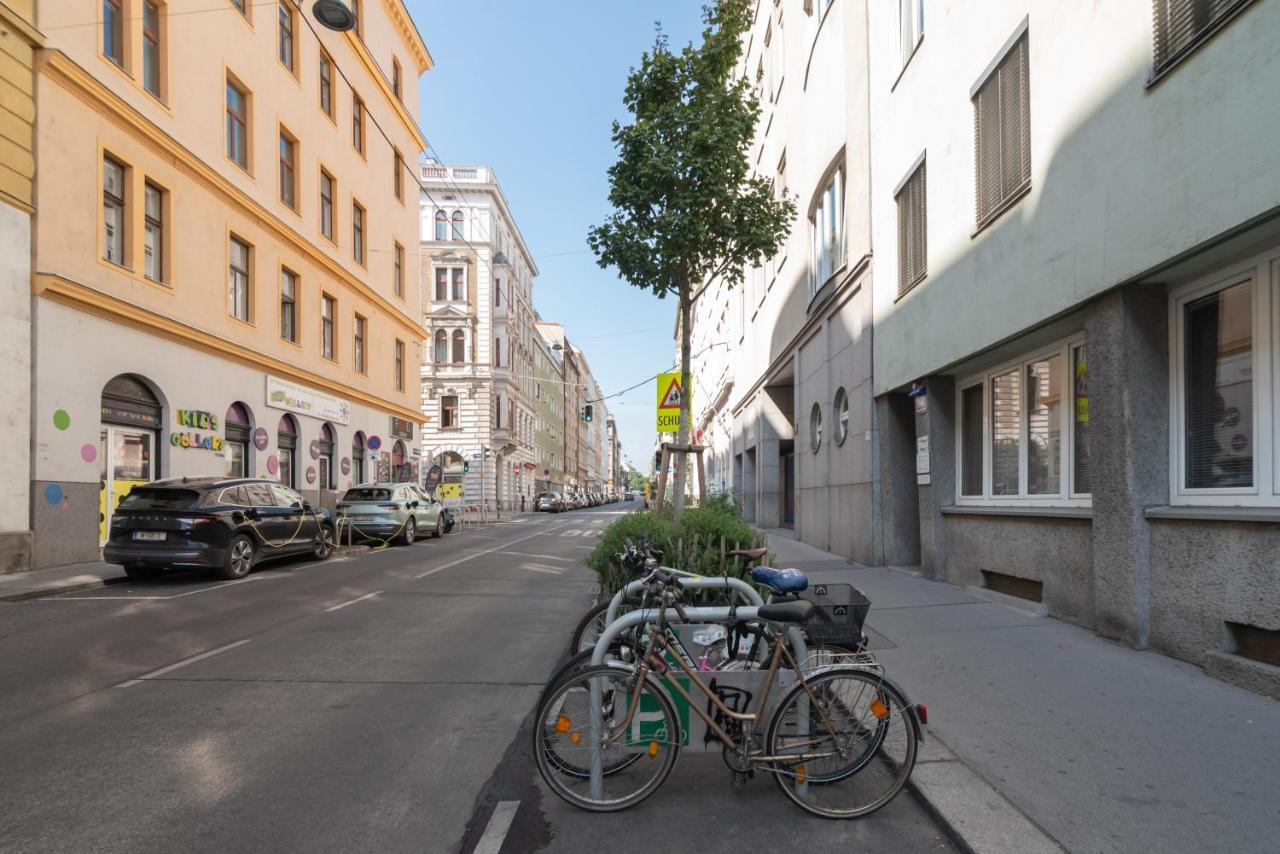 Absolute Ruhelage Im Zentrum Mit Parkplatz Apartment Wina Bagian luar foto