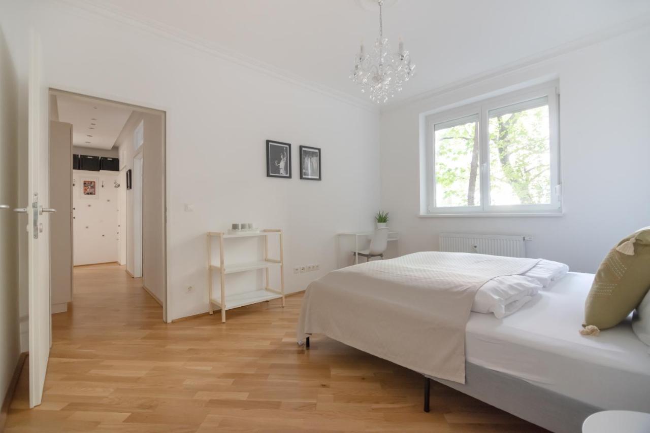 Absolute Ruhelage Im Zentrum Mit Parkplatz Apartment Wina Bagian luar foto